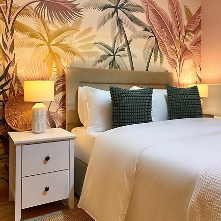 Blush Jungle - Homestay دبلن المظهر الخارجي الصورة